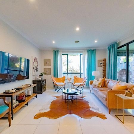 Stayau 4Br Designer Home In Knox Wantirna South Exterior foto